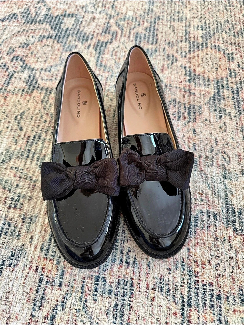 Bandolino Bow Patent Loafers Black US 7.5 brand new